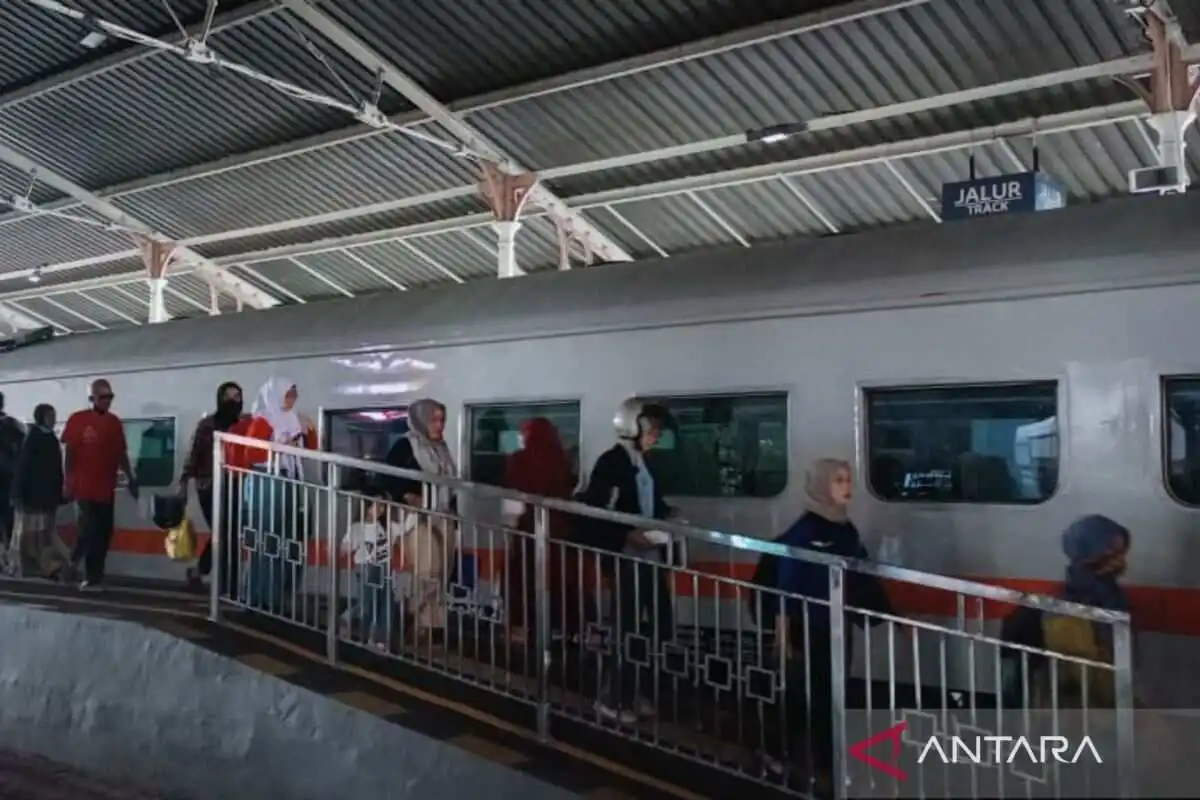 Layanan Stasiun Sidoarjo pada Libur Maulid Nabi