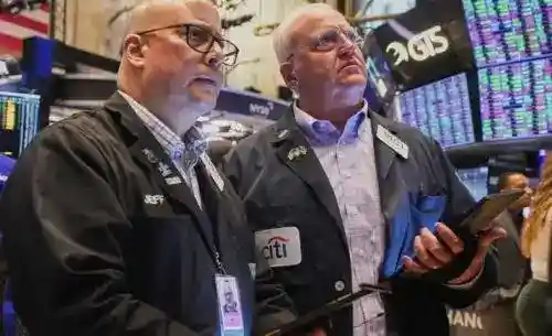 Penurunan Wall Street di Tengah Tingginya Inflasi