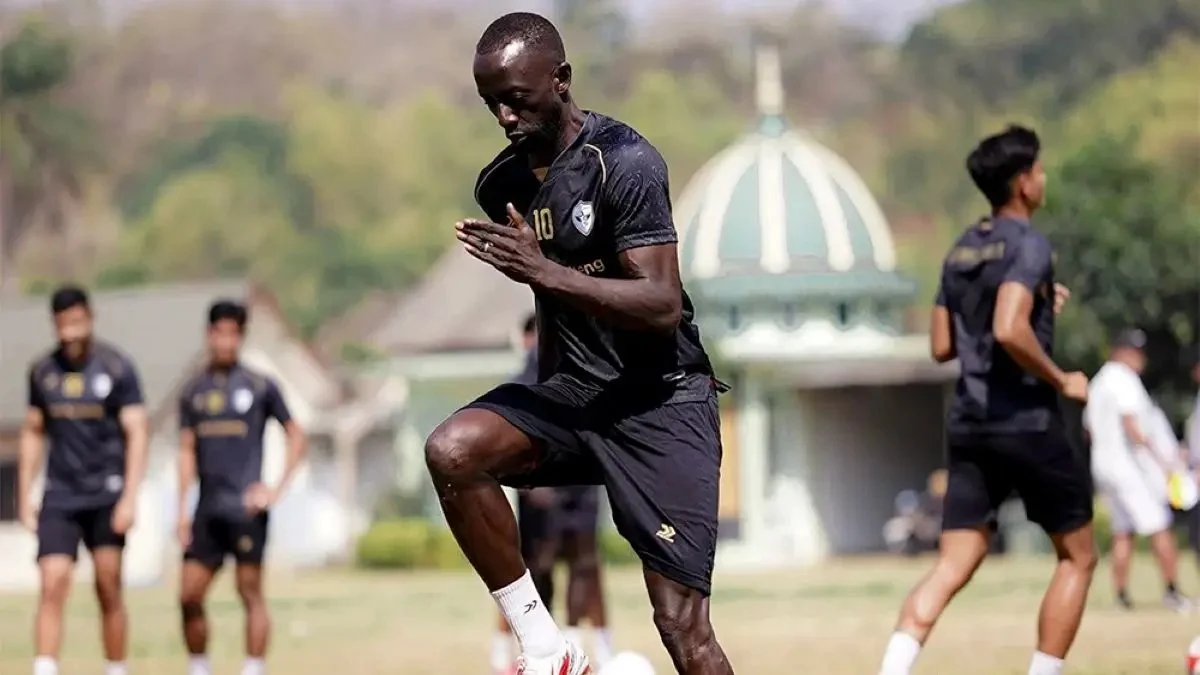 Kembalinya Makan Konate ke Liga Utama: Harapan di Tengah Kebakaran Hutan