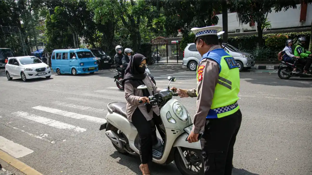 Penegakan Hukum Lalu Lintas di Surabaya: Fokus pada Pelanggaran yang Tidak Terdeteksi