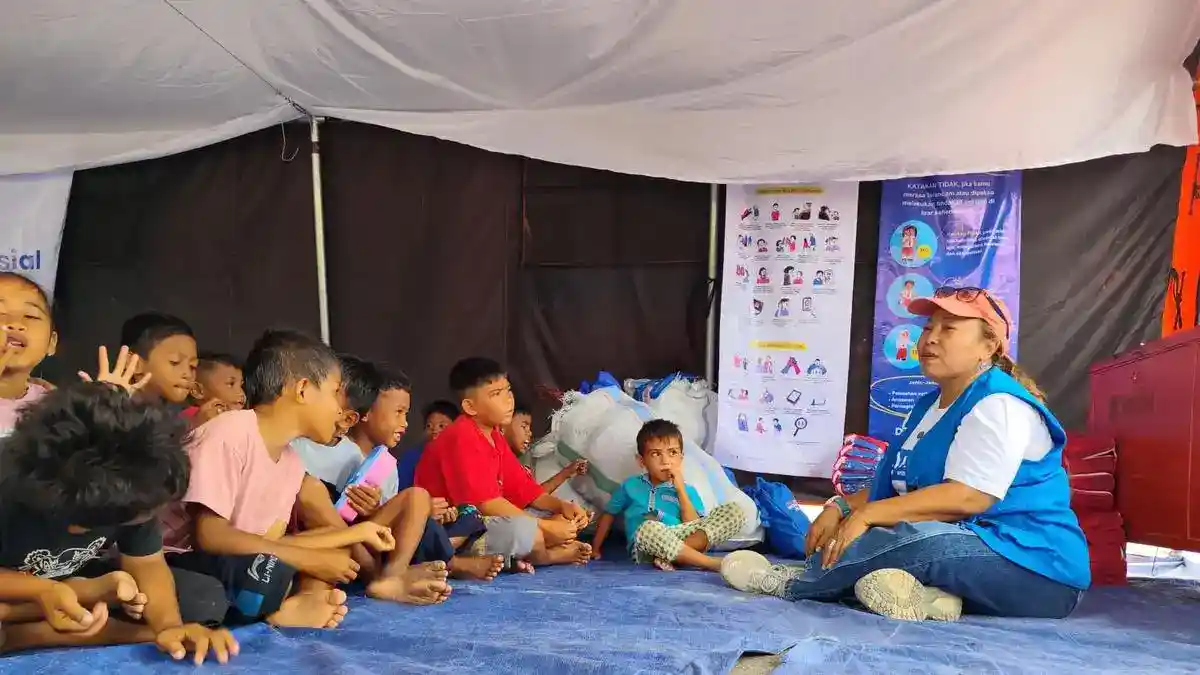 Pemulihan Pascagempa Flores: Dukungan Psikososial, Sekolah Darurat, dan Kebutuhan Pengungsi