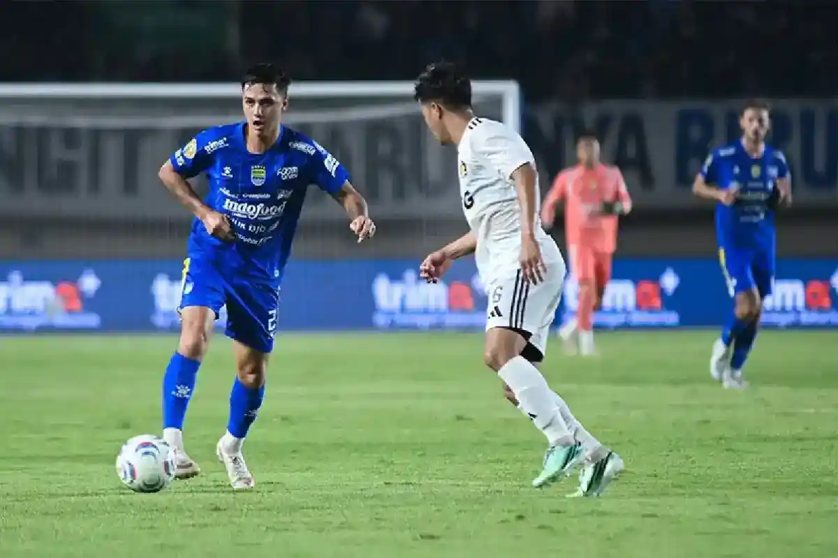 Gol Menit Akhir Bawa Persib Menang Tipis atas Persik Kediri