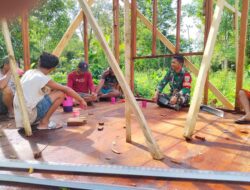 Babinsa Koramil 1710-06/Agimuga Laksanakan Komsos Untuk Mengetahui Situasi Di Wilayah Binaannya 3 Babinsa Koramil 1710-06/Agimuga Laksanakan Komsos Untuk Mengetahui Situasi Di Wilayah Binaannya