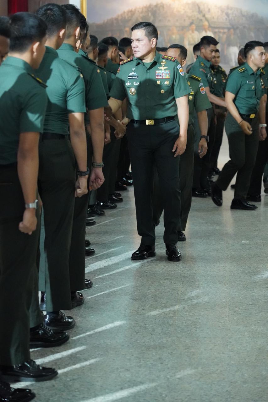 Gubernur Akmil Berikan Pengarahan kepada Perwira Remaja Abituren Akmil TA 2025 1 IMG 20260106 WA0011 1