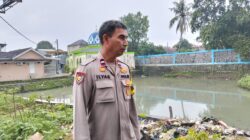 Bhabinkamtibmas Sukamulya Lakukan Pengecekan Waduk, Antisipasi Potensi Banjir 4 IMG 20260122 WA0073