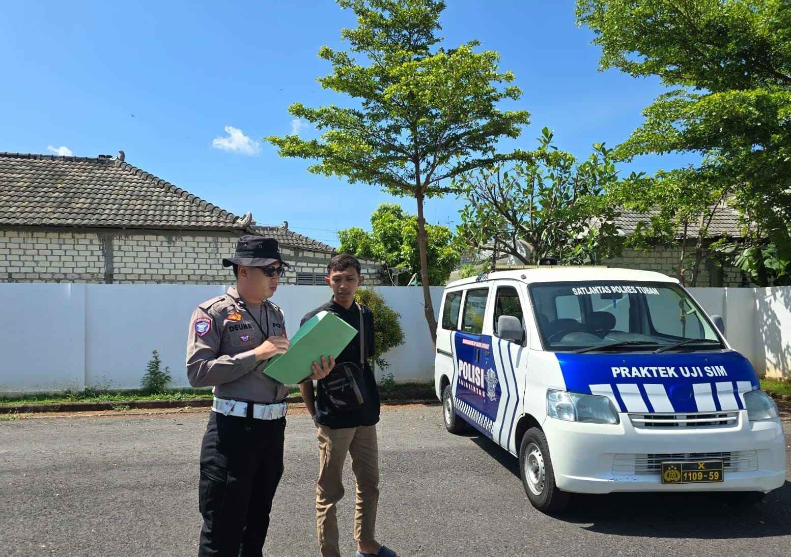 Pagi yang Berbeda di Tuban Saat Polisi Hadir Tanpa Sirene