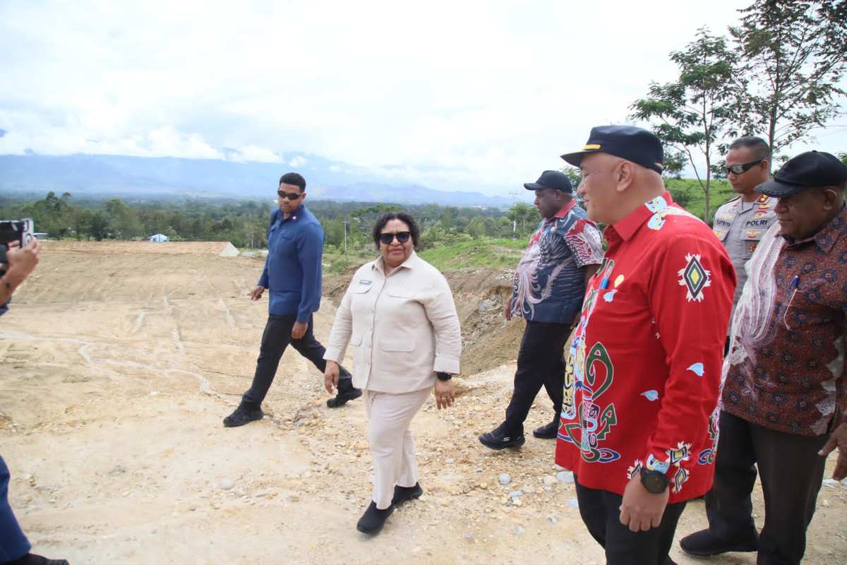 Wamendagri Ribka Haluk Pastikan Kesiapan Pembangunan KIPP Papua Pegunungan 1 IMG 20260206 WA0041