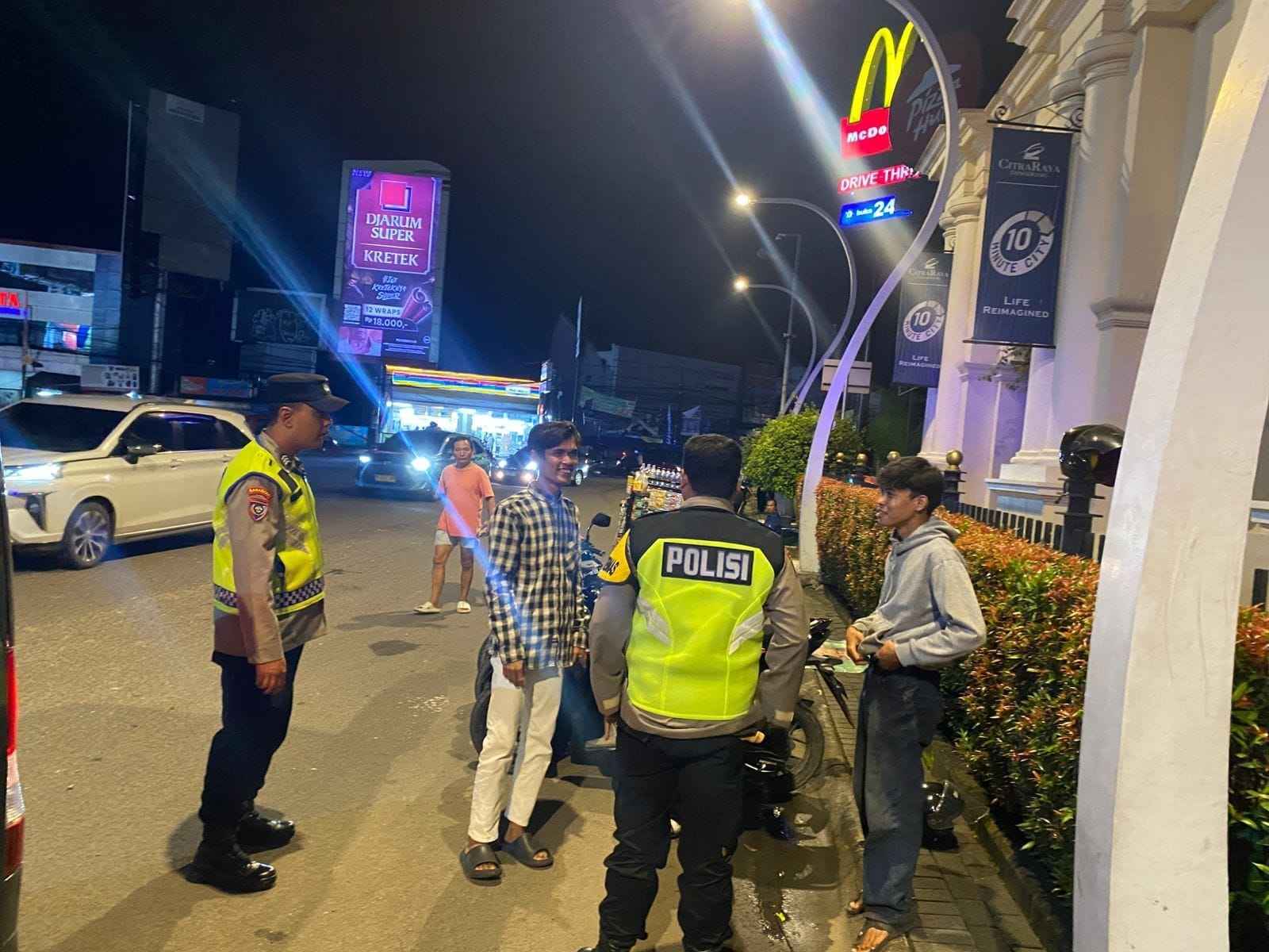 Polsek Cikupa Gelar Ops Cipkon KRYD, Patroli Mobile Antisipasi Gangguan Kamtibmas Polsek Cikupa Gelar Ops Cipkon KRYD, Patroli Mobile Antisipasi Gangguan Kamtibmas