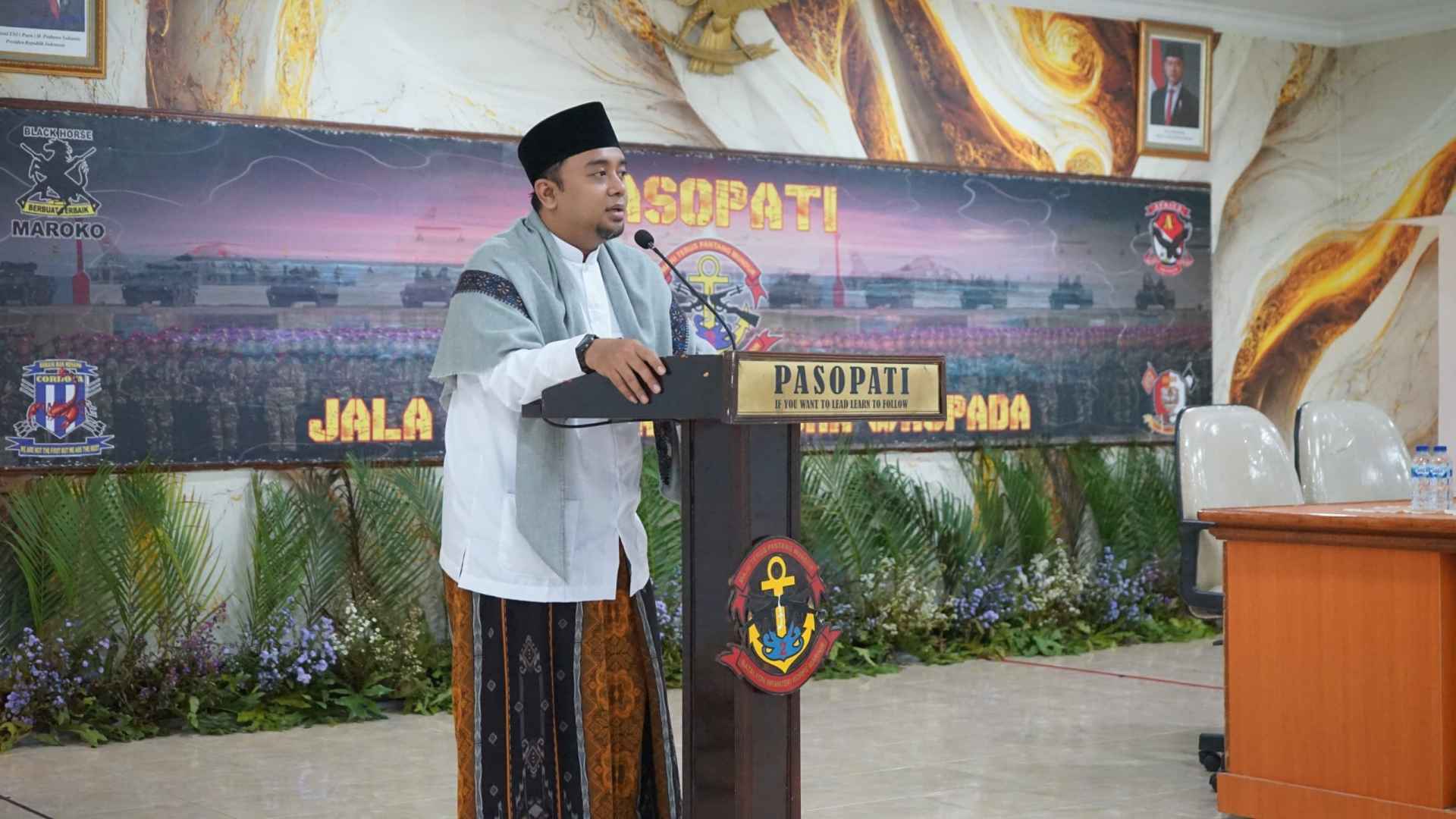 Sambut Bulan Suci Ramadhan Yonif 2 Marinir TNI AL Gelar Doa Bersama dan Tausiyah Serta Beri Santunan Kepada Anak Yatim
