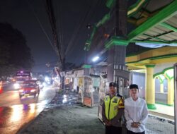 Personel Polsek Cikupa Laksanakan Pengamanan Sholat Tarawih di Pasir Gadung