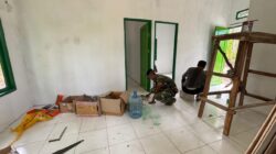 TMMD Ke-127 Kodim 1804/Kaimana Genjot Pengecatan dan Pembersihan Rumah Warga di Kampung Sisir