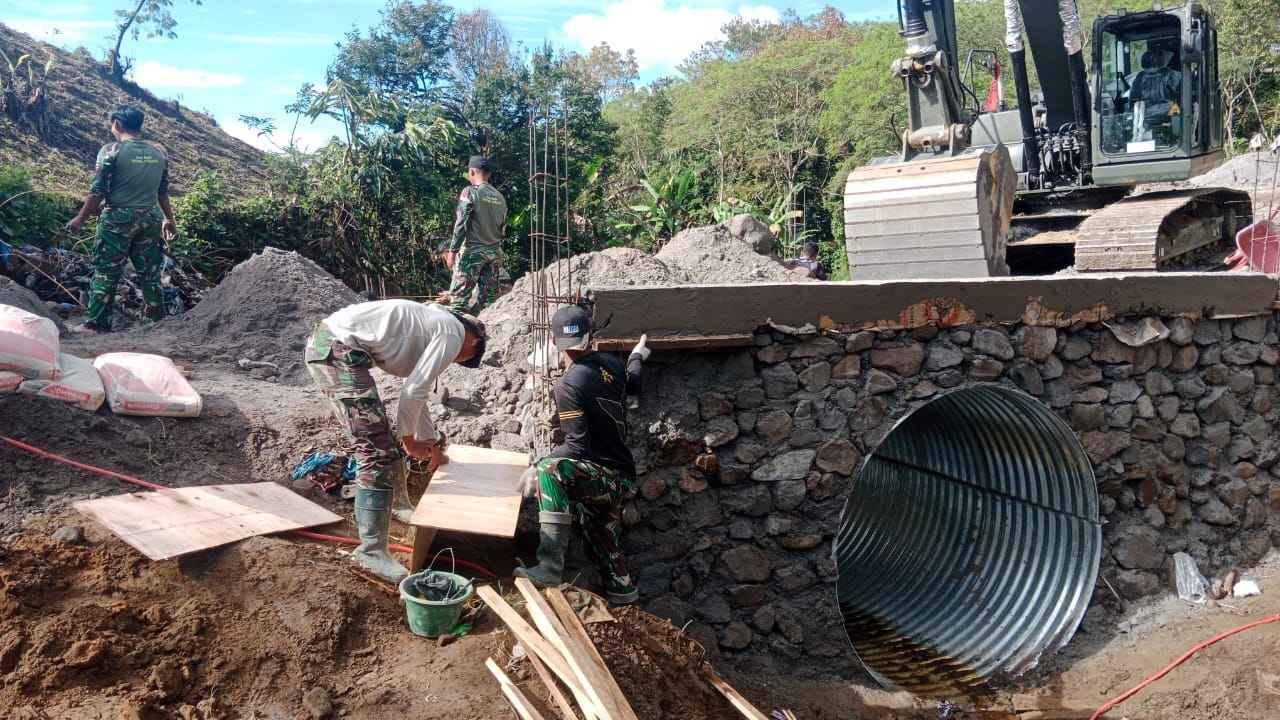 Satgas Gulbencal Kodam IM Percepat Jembatan Armco Bener Meriah, Akses Vital Warga Segera Pulih