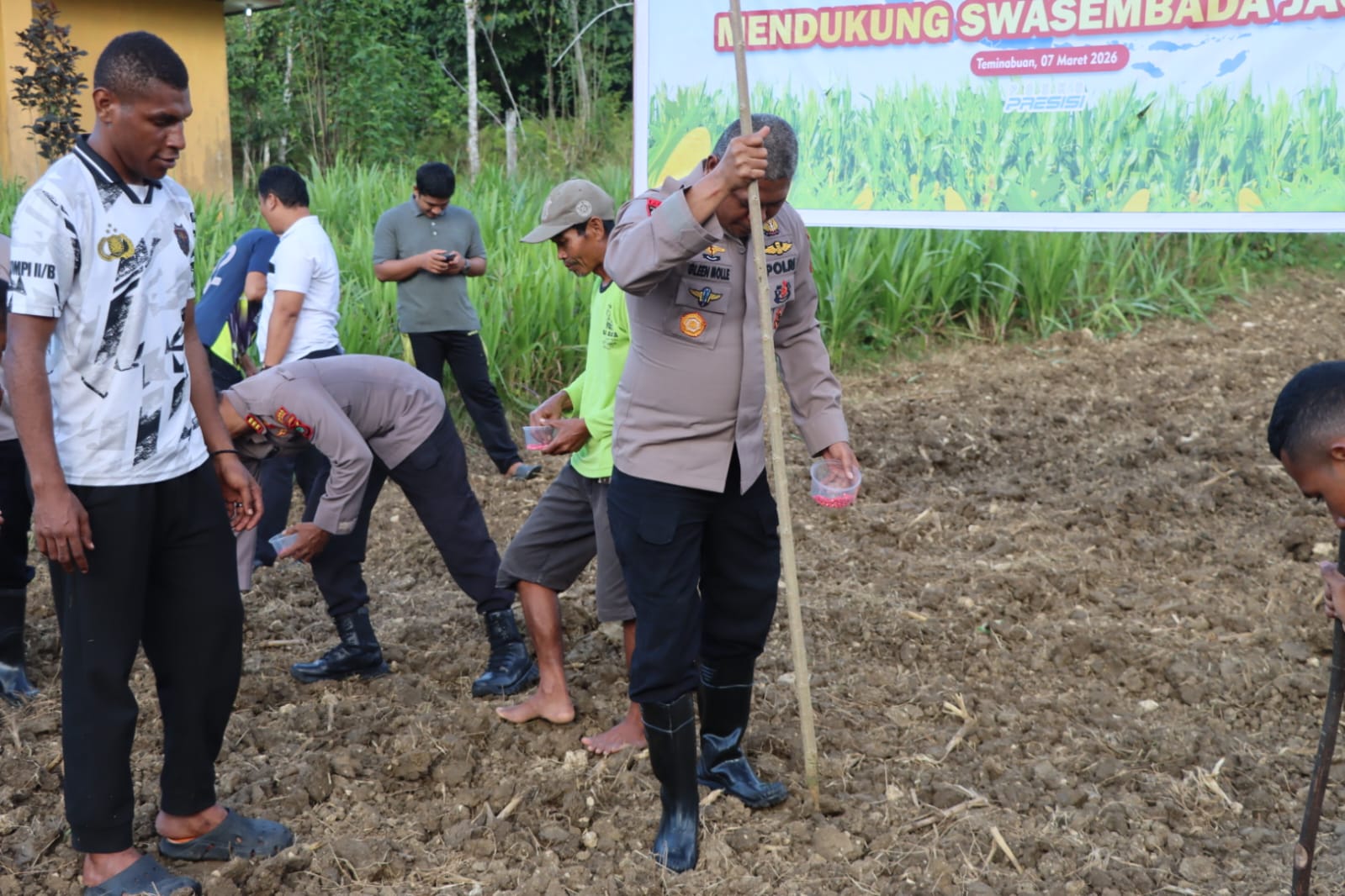 Polres Sorong Selatan Laksanakan Penanaman Jagung Serentak Kuartal I Tahun 2026 di Kampung Monmok 1 IMG 20260309 WA0096