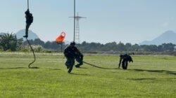 Aksi Taktis Prajurit Yonif 2 Marinir Saat Latihan Fast Rope 2 IMG 20260316 WA0082