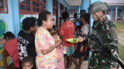 Tim Patroli Gabungan Koops TNI Papua Evakuasi 21 Pengungsi di Aifat Timur Jauh Maybrat