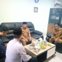 Aipda Budiansyah Sambangi Kades Pasir Jaya, Perkuat Sinergitas Kamtibmas