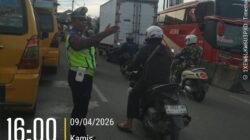 IPTU Udi Muhdi Pantau dan Terjun Langsung Atur Arus Lalu Lintas Sore di Cikupa