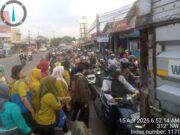 Aiptu Asep Kusheri Laksanakan Pengaturan Lalin Pagi, Arus Kendaraan Lancar dan Terkendali