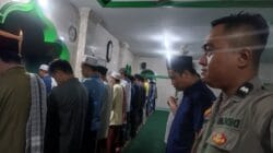 Bhabinkamtibmas Hadir di Subuh Hari, Bangun Kedekatan dan Kamtibmas Kondusif