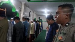 Bhabinkamtibmas Hadir di Subuh Hari, Bangun Kedekatan dan Kamtibmas Kondusif
