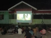 Tumbuhkan Jiwa Patriotisme, Satgas TMMD Ke-128 Kodim 1801/Manokwari Gelar Film Perjuangan