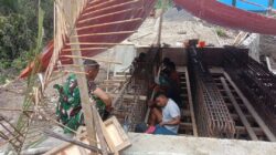 Anggota Kodim 1505/Tidore Bersama Masyarakat Buat