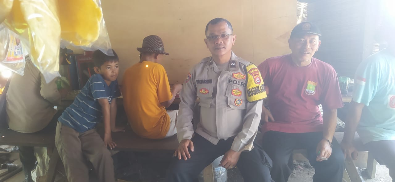 Program Warbin, Bhabinkamtibmas Polsek Cikupa Pererat Silaturahmi dengan Warga Pasir Jaya