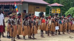 Antusiasme Tinggi Warnai Upacara Hardiknas di SD Naena Kekwa Bersama Satgas TMMD Kodim 1710/Mimika