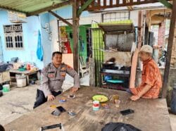 Bhabinkamtibmas Polsek Cikupa Sambangi Tokoh Masyarakat, Perkuat Sinergi Kamtibmas di Bitung Jaya