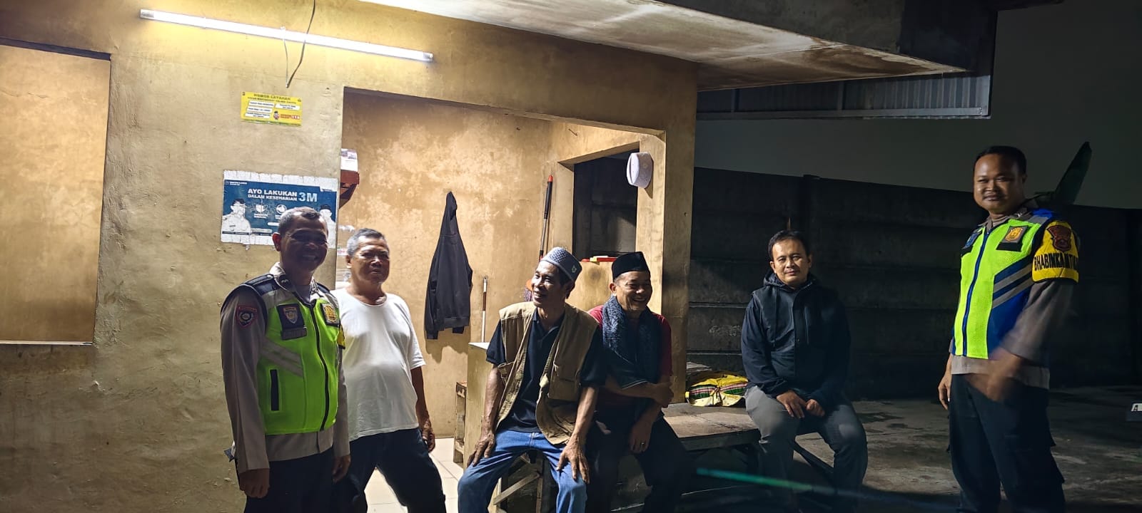 Polsek Cikupa Perkuat Pos Satkamling Bersama Warga, Tingkatkan Kewaspadaan Kamtibmas