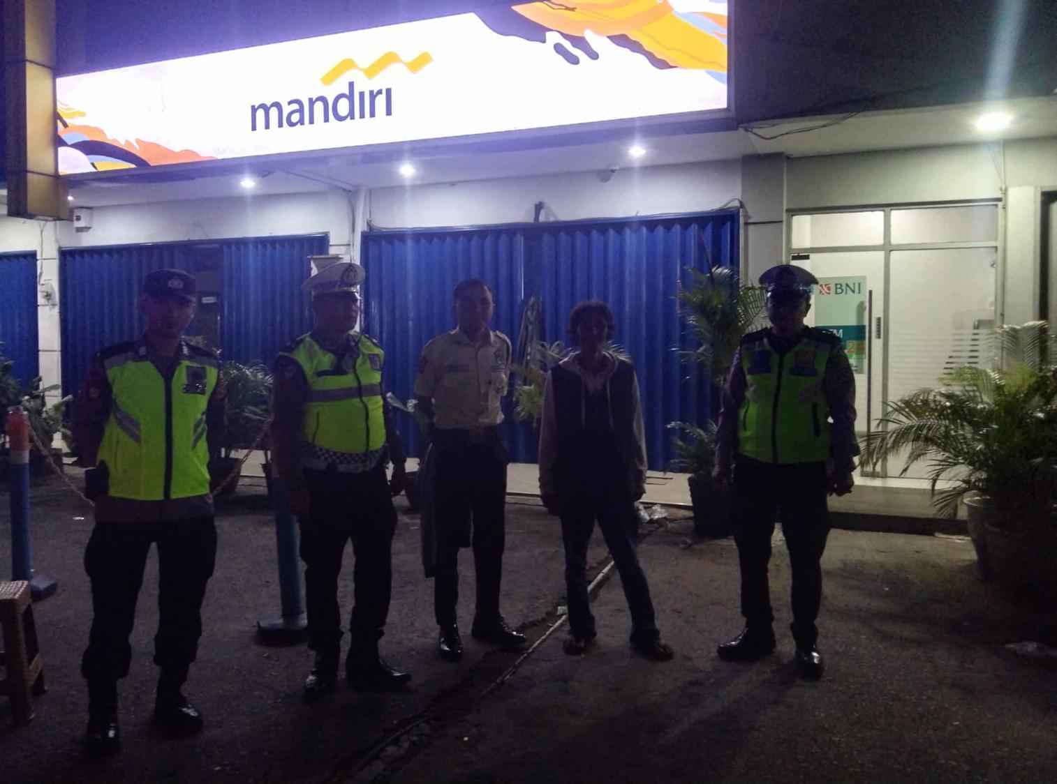 IPTU Udi Muhdi Pimpin Patroli Ops Cipkon KRYD di Wilayah Citra Raya