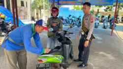 Program Polantas Tuban Menyapa Bikin Warga Tuban Berhenti di Pinggir Jalan, Ini yang Ditanyakan Soal SIM STNK BPKB