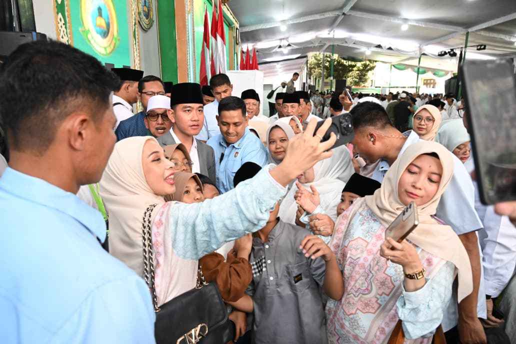 Wapres Tekankan Peran Santri sebagai Generasi Masa Depan Bangsa di Tambakberas
