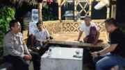 Bripka Reza Fajar A Sambangi Pos Satkamling Desa Bojong, Perkuat Kamtibmas Bersama Warga