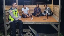 Aipda Ilyas Aktif Laksanakan Satkamling Bersama Warga Kelurahan Sukamulya Warga