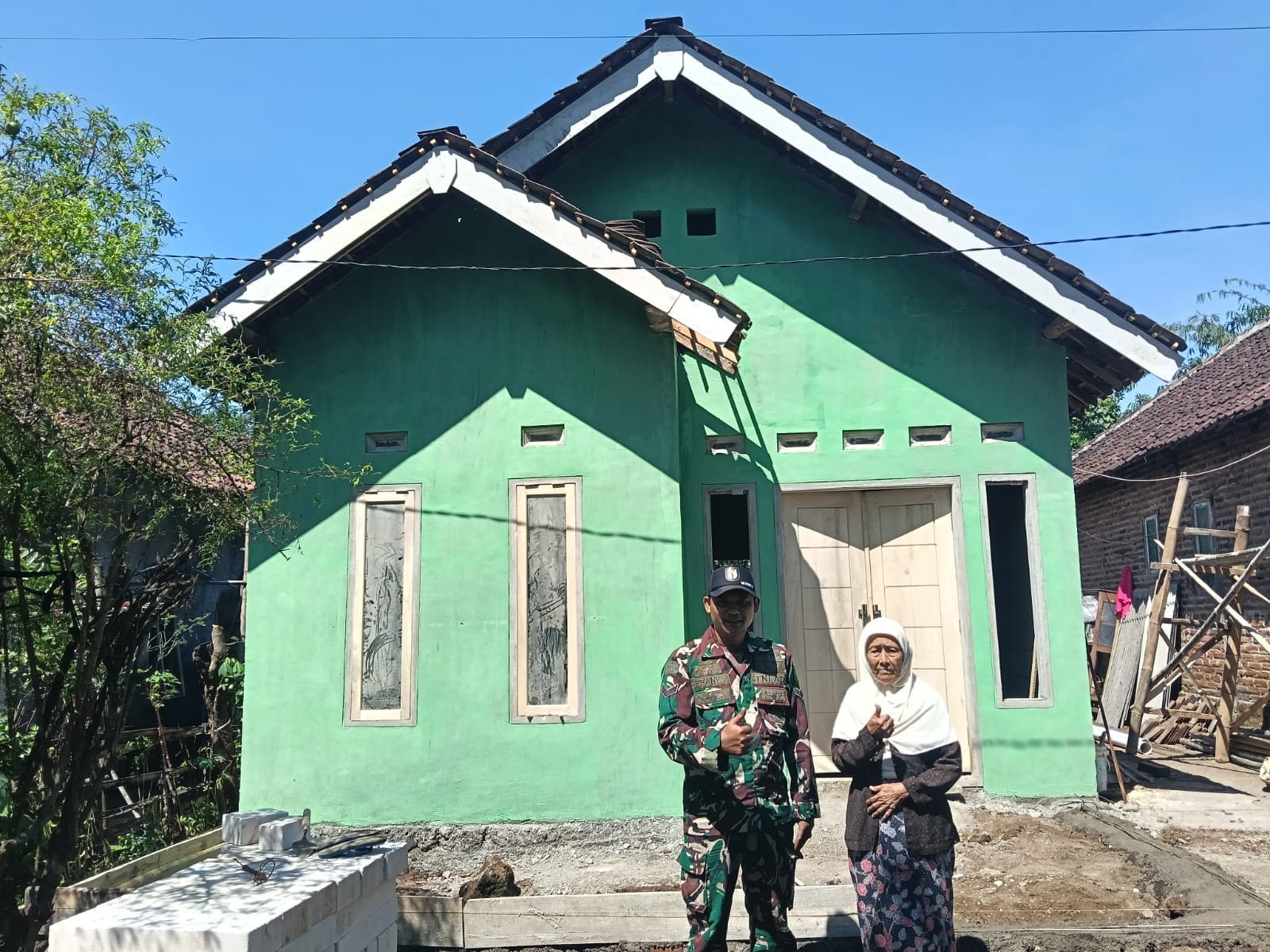 Pembangunan 8 RTLH Selesai Warga Desa Brabe Rasakan Manfaatnya Pembangunan 8 RTLH Selesai Warga Desa Brabe Rasakan Manfaatnya