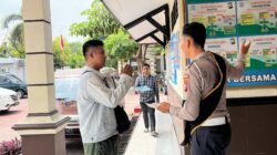 Dari Pertanyaan SIM Sampai STNK, Warga Tuban Antusias Saat Polantas Tuban Menyapa