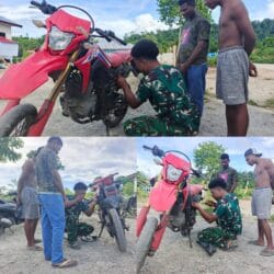 Sertu Calvin Bantu Perbaiki Motor Warga yang Mengalami Kerusakan Sertu Calvin Bantu Perbaiki Motor Warga yang Mengalami Kerusakan