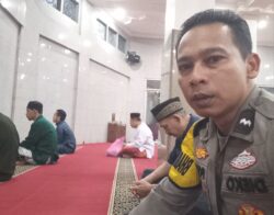 Bhabinkamtibmas Polsek Cikupa Gelar Subuh Keliling di Masjid Jami Nurrohman