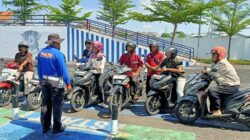 Dari SIM Hingga BPKB, Polantas Tuban Ubah Pinggir Jalan Jadi Ruang Edukasi