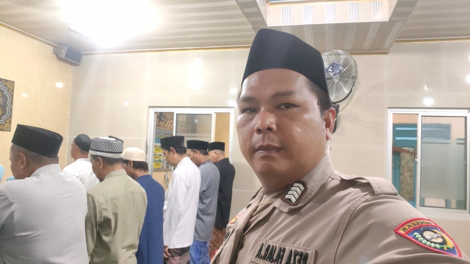 Bhabinkamtibmas Polsek Cikupa Gelar Subuh Keliling dan Edukasi Kamtibmas di Desa Bojong Bhabinkamtibmas Polsek Cikupa Gelar Subuh Keliling dan Edukasi Kamtibmas di Desa Bojong