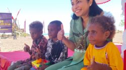 Kedekatan Ibu Pangdam dan Ibu Wakil Bupati Warnai Penutupan TMMD ke-128 di Kampung Tanah Rubuh
