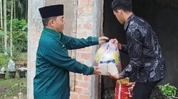 LDII, Persinas ASAD, dan Senkom Mitra Polri Bersinergi Berbagi Sembako untuk Warga Tanjab Timur