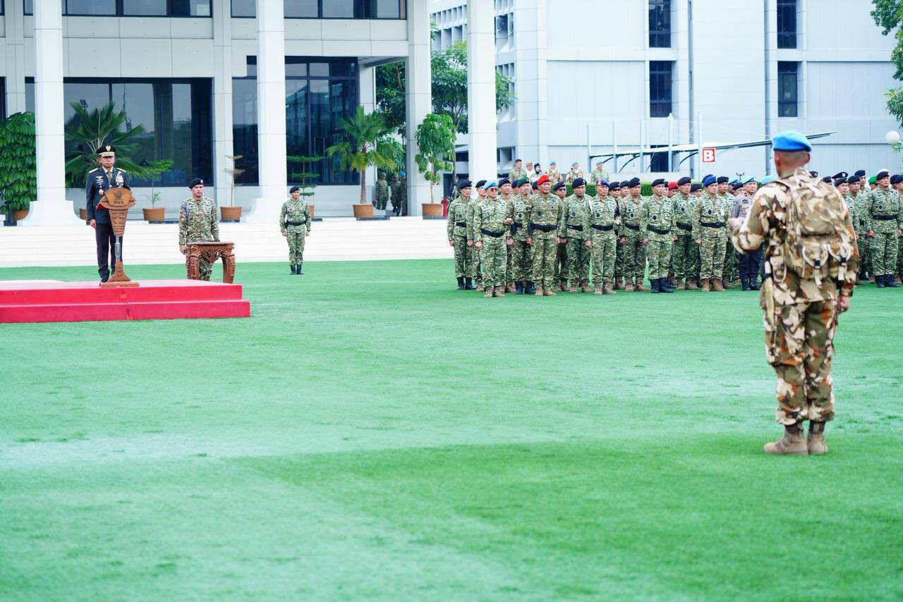 Panglima TNI Pimpin Upacara Pemberangkatan Satgas TNI Konga UNIFIL TA 2026