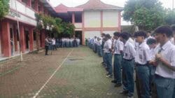 IPTU Mahdi Berikan Edukasi Kamtibmas saat Upacara Bendera di SMA-SMK Wipama IPTU Mahdi Berikan Edukasi Kamtibmas saat Upacara Bendera di SMA-SMK Wipama