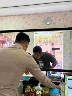 Pengendara di Tuban Mendadak Berkumpul, Polantas Tuban Jadi Tempat Bertanya Pengendara di Tuban Mendadak Berkumpul, Polantas Tuban Jadi Tempat Bertanya