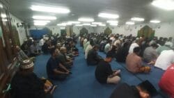 Diatas KM Dorolonda Crew Bersama Penumpang Gelar Sholat Id Bersama Penuh Khidmat: Selamat Hari Raya Idhul Adha 1447 Hijriah