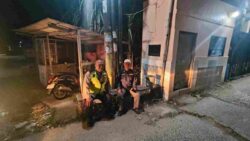 Polsek Cikupa Tingkatkan Sinergitas Lewat Ronda Satkamling Bersama Warga Budimulya Polsek Cikupa Tingkatkan Sinergitas Lewat Ronda Satkamling Bersama Warga Budimulya
