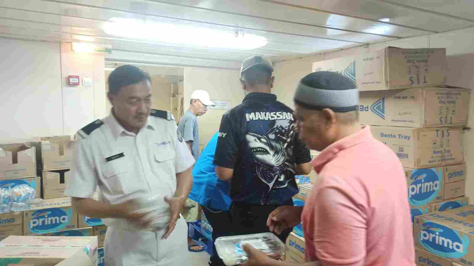 Rasa Rumah di Tengah Laut, Pelayanan Makan KM Dorolonda Jadi Andalan Penumpang Rute Surabaya–Jayapura