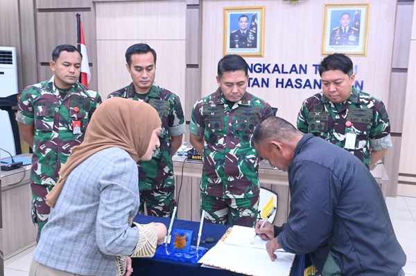 Danlanud Sultan Hasanuddin Saksikan Tahap Akhir Pelepasan Hak Tanah Pengganti Aset TNI AU Becakayu